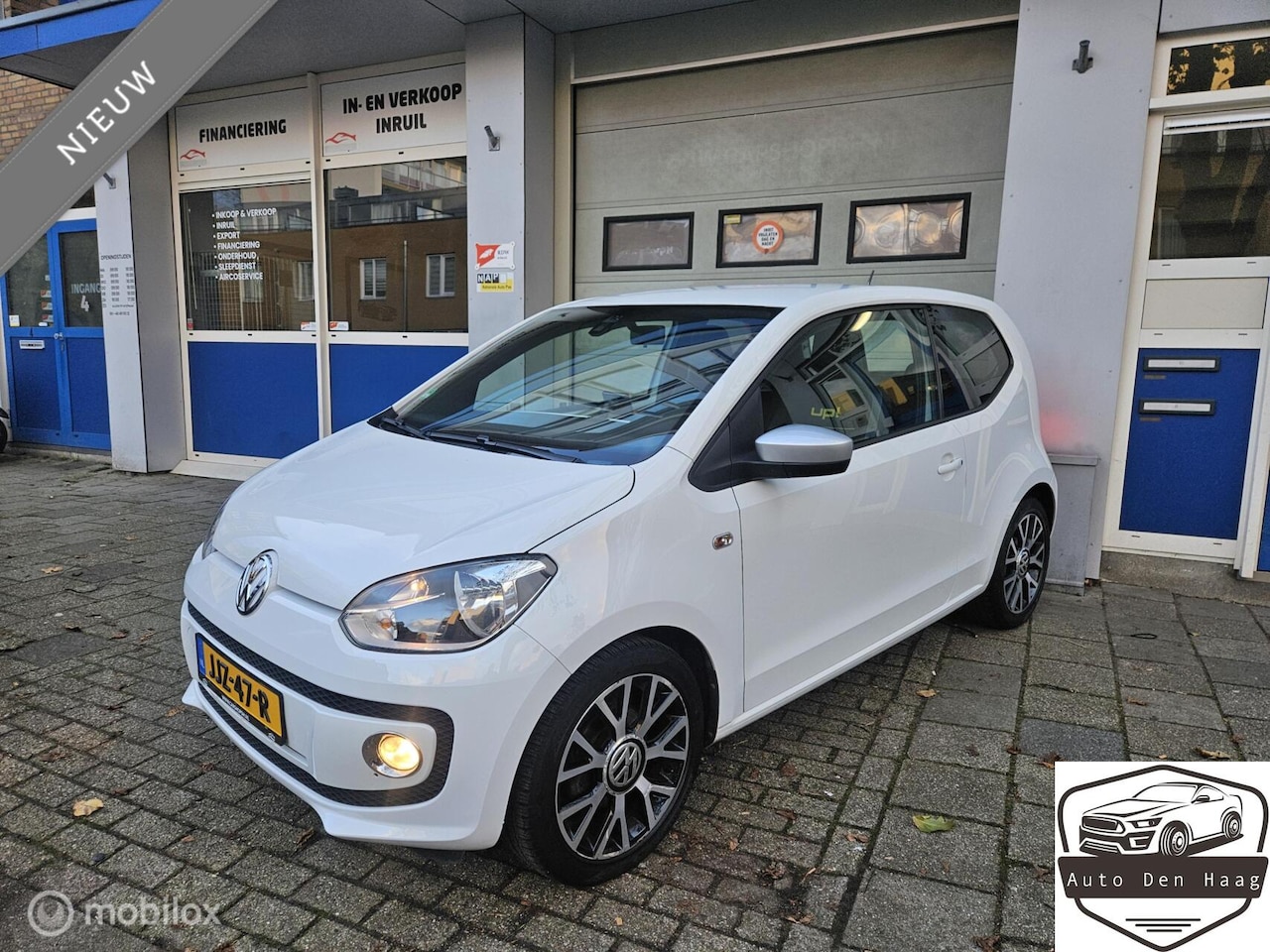 Volkswagen Up! - 1.0 Street up! Navi Cruise Control Stoelverwarming - AutoWereld.nl