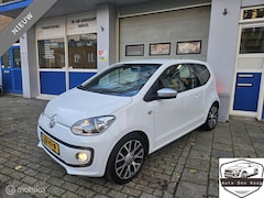 Volkswagen Up! - 1.0 Street up Navi Cruise Control Stoelverwarming