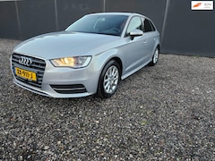 Audi A3 Sportback - 1.6 TDI ultra Attraction Pro Line plus *LEDER-NAVI-TREKHAAK