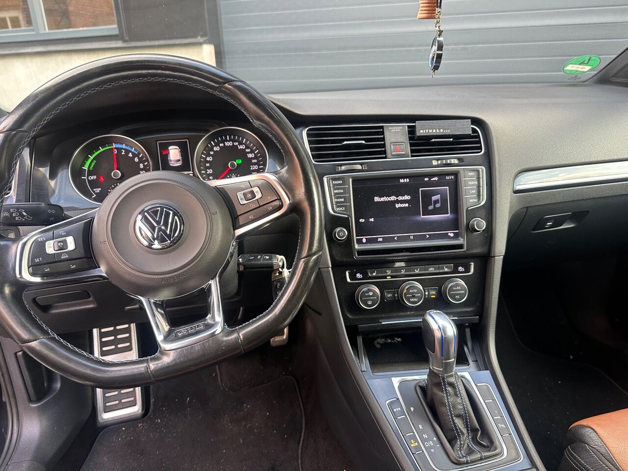 Volkswagen Golf - 1.4 TSI GTE 1.4 TSI GTE - AutoWereld.nl