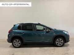 Peugeot 2008 - 1.2 PureTech Signature Navi Clima Cruise