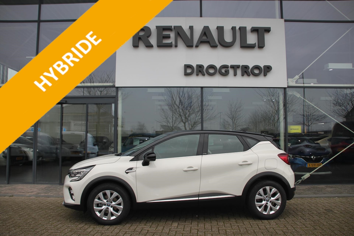 Renault Captur - 160PK-INTENS-PLUG IN HYBRID-57DKM-NAVI-CAMERA- - AutoWereld.nl