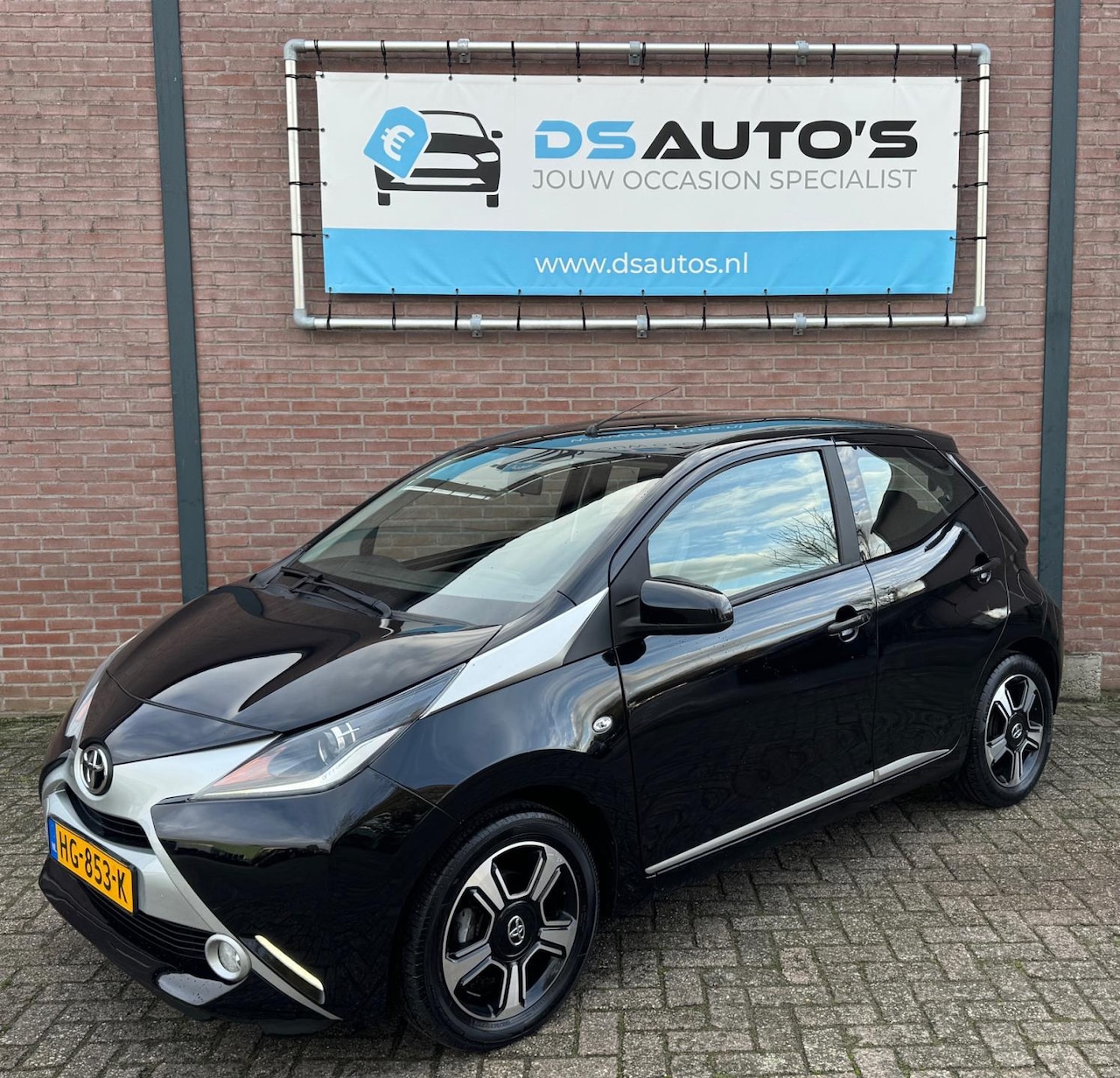 Toyota Aygo - 1.0 VVT-i x-clusiv 1.0 VVT-i x-clusiv - AutoWereld.nl