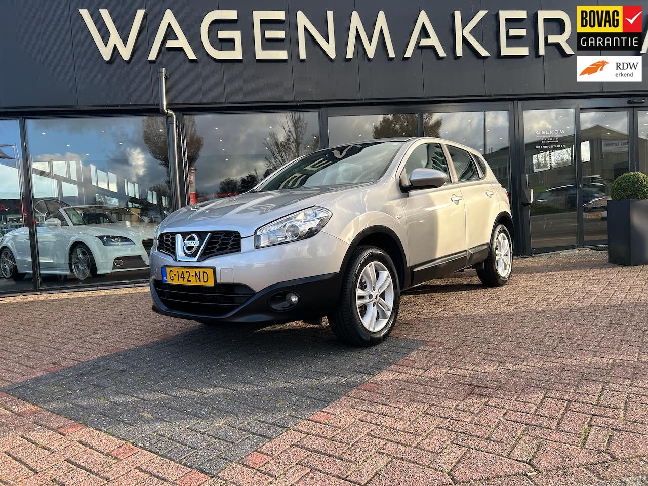 Nissan Qashqai - 2.0 Acenta AUT|NAVI|Cruise|Cam|Trekhaak|GoedOH - AutoWereld.nl