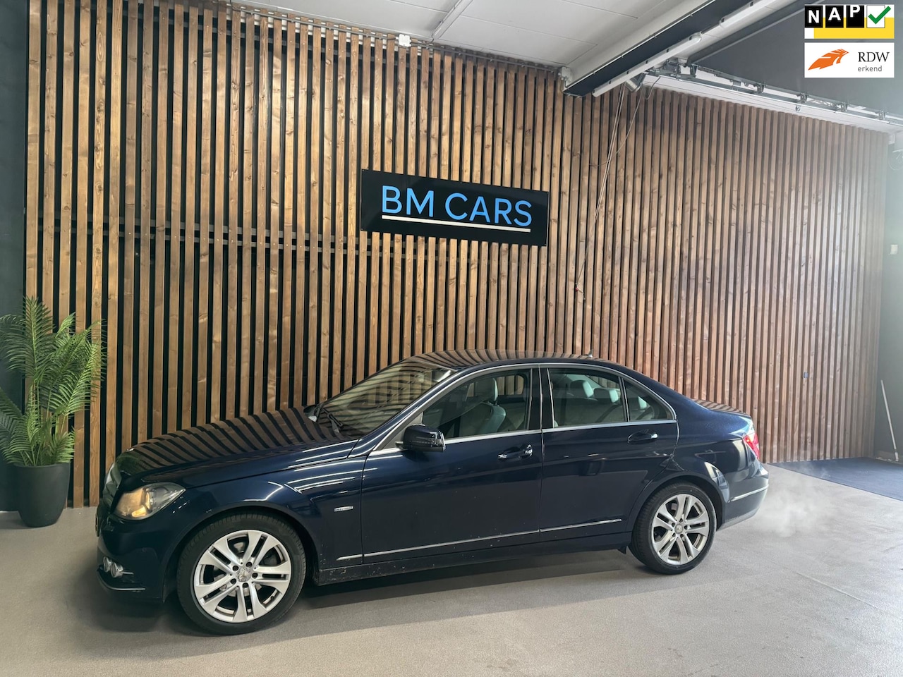 Mercedes-Benz C-klasse - 200 Avantgarde Airco, Navigatie, Trekhaak - AutoWereld.nl