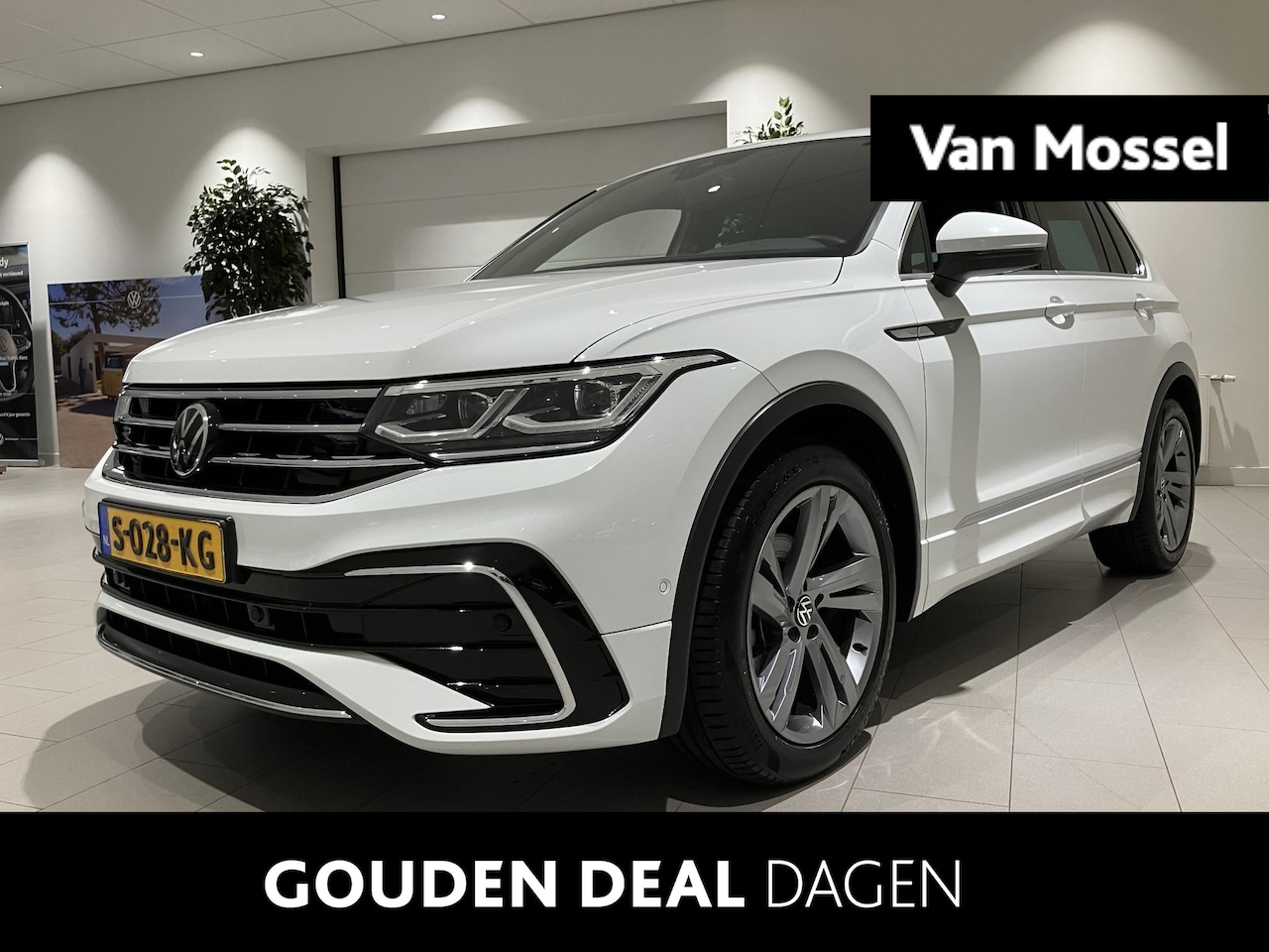 Volkswagen Tiguan - 1.5 TSI R-Line Business+ 150 PK DSG | Automaat | Apple Carplay | Elektrische Achterklep | - AutoWereld.nl