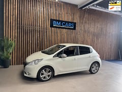 Peugeot 208 - 1.2 VTi Oxygo Airco, Camera, Navigatie, Pdc