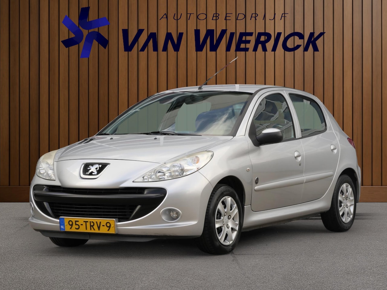 Peugeot 206 - 1.4 Urban Move 5-Deurs | Airco | Elektrische ramen | NAP - AutoWereld.nl