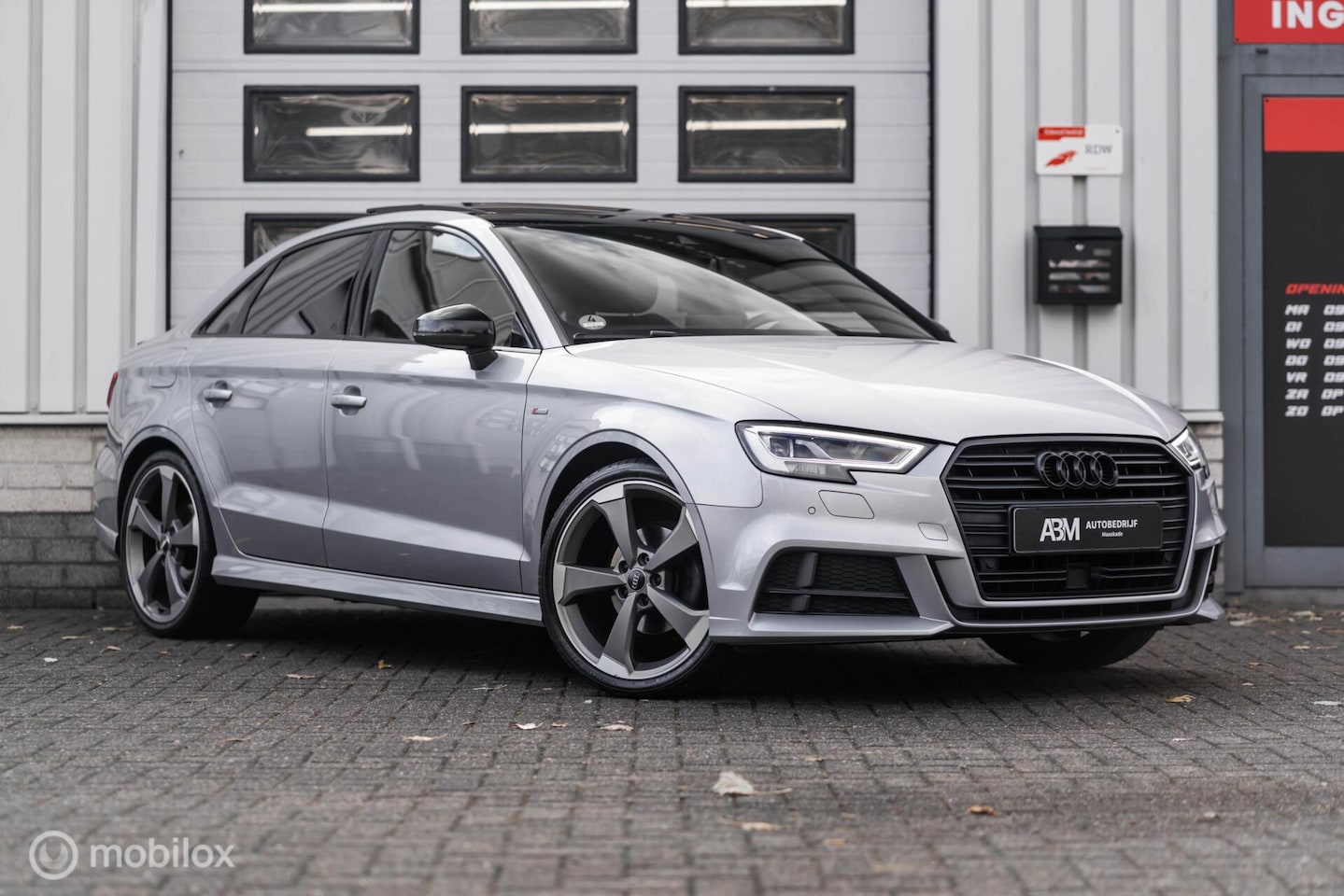Audi A3 Limousine - 35 TFSI 150PK 3X S-line PANO VIRTUAL B&O - AutoWereld.nl