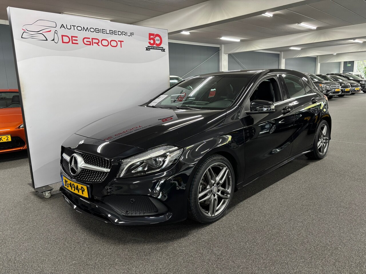 Mercedes-Benz A-klasse - 180 Ambition NL-auto op nieuwe LM-velgen en banden, lage kilometerstand. - AutoWereld.nl