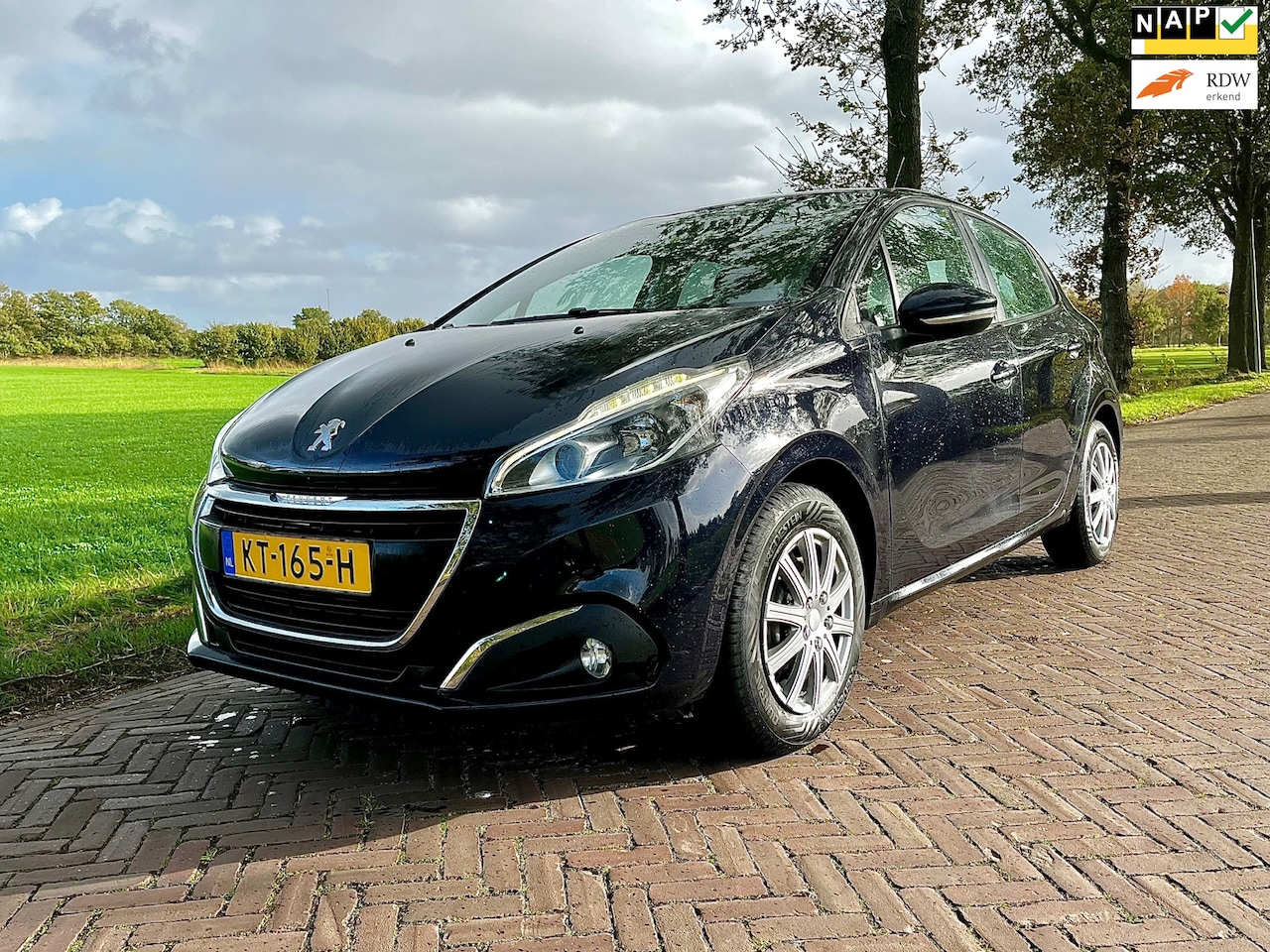 Peugeot 208 - 1.2 PureTech Blue Lion Airco|Navi|Cruise (N.A.P) - AutoWereld.nl