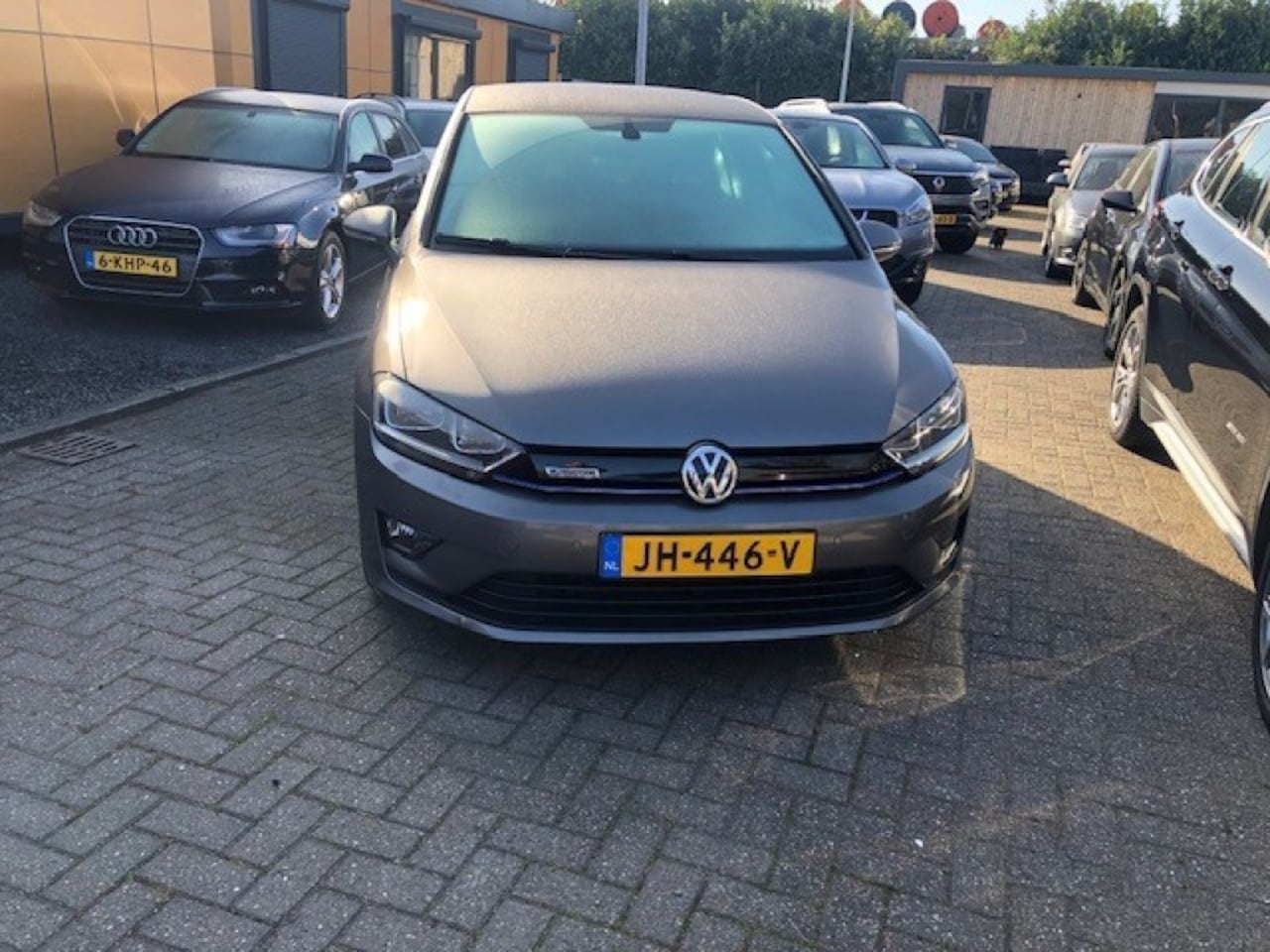 Volkswagen Golf Sportsvan - SPORTSVAN 1.0 TSI COMFORTLINE SLECHTS 8750 EURO!!!! - AutoWereld.nl