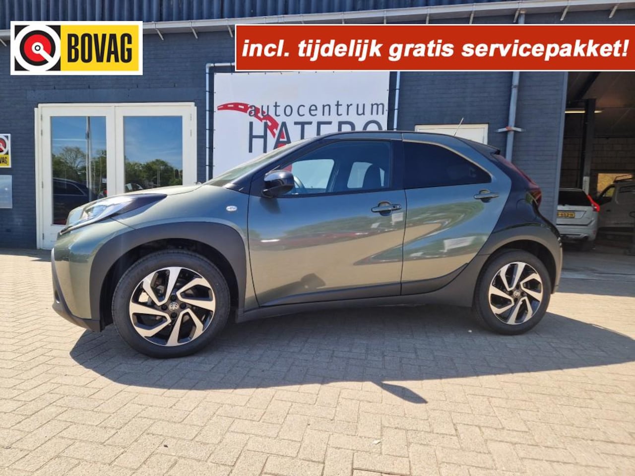 Toyota Aygo X - 1.0 VVT-I Premium Camera Navi Apple DAB 17LM Black Line - AutoWereld.nl