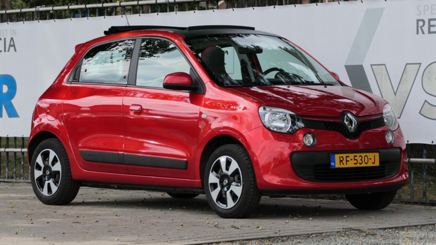 RENAULT TWINGO