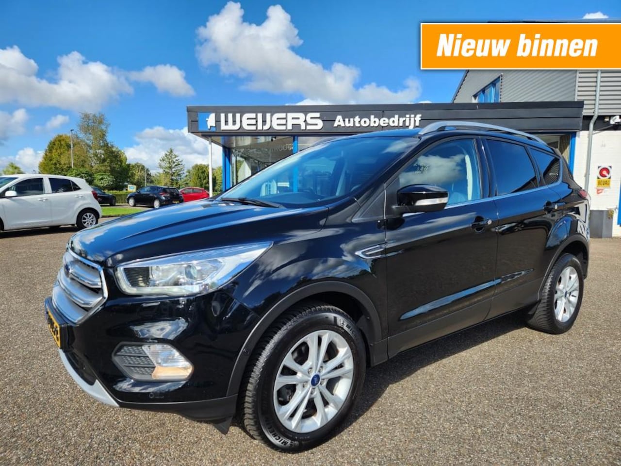 Ford Kuga - 1.5 Titanium 1.5 Titanium, Trekhaak, Navi, Cruise, Xenon, Dealeronderhouden - AutoWereld.nl