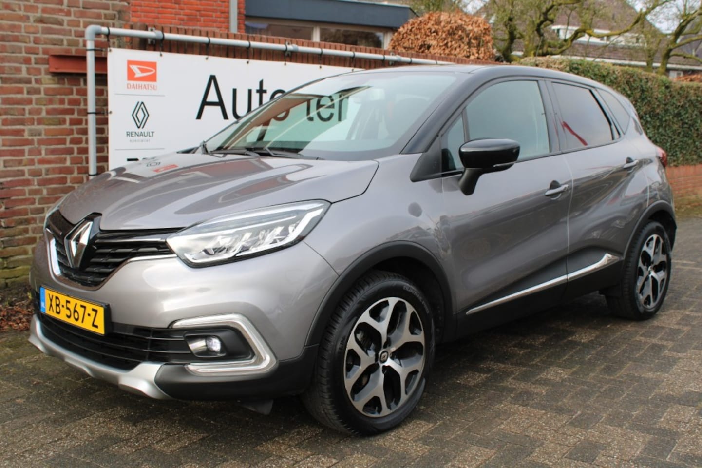Renault Captur - TCe 120 pk EDC Automaat Intens met o.a. camera/trekhaak - AutoWereld.nl