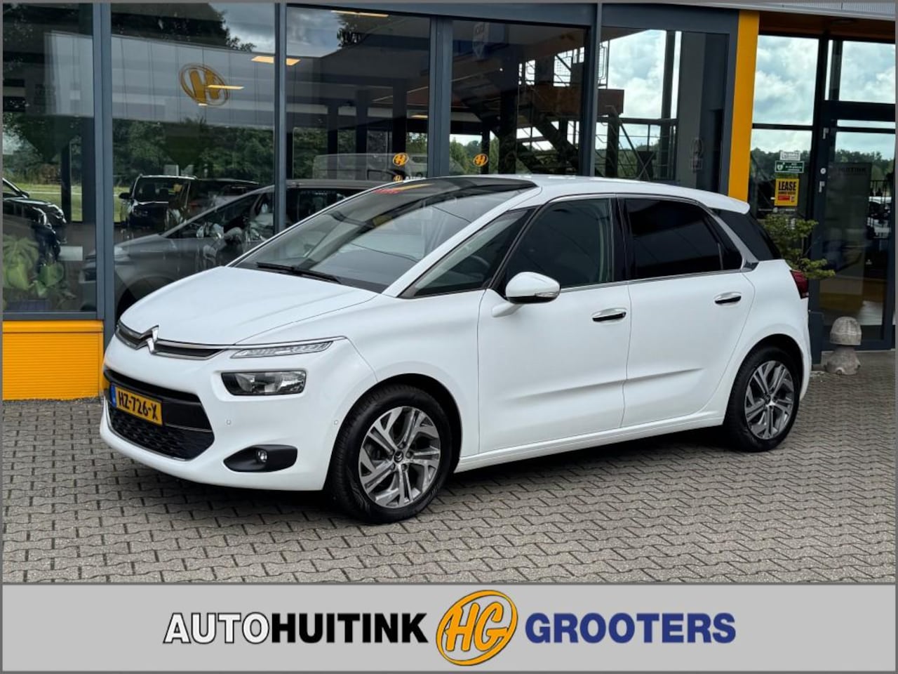Citroën C4 Picasso - 2.0 BlueHDi Business - camera - navi - trekhaak - AutoWereld.nl
