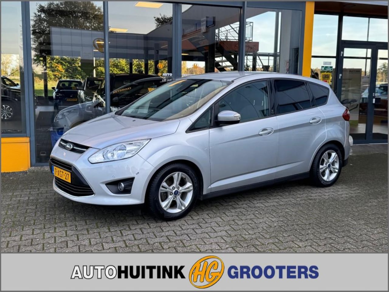 Ford C-Max - 1.0 Titanium - sensoren - cruise - stoelverwarm - AutoWereld.nl
