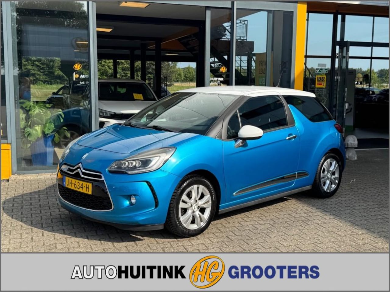 DS 3 - 1.2 PureTech So Chic - 1e eigenaar - climate control - navi - AutoWereld.nl