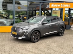 Peugeot 2008 - 1.2 Pure Tech Allure 130pk - LED - Navi