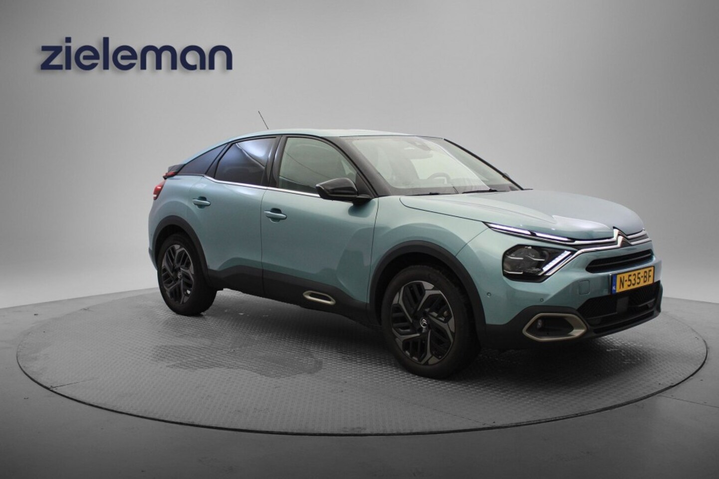 Citroën C4 Cactus - 1.2 PureTech Business Plus Automaat - Carplay, Leer, Camera - AutoWereld.nl