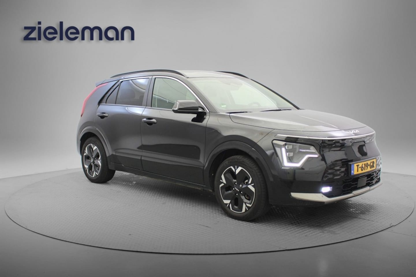 Kia Niro - EV DynamicPlusLine 64.8 kWh - Dakraam, Carplay, Navi, Camera, Leer, Stoelverw. - AutoWereld.nl