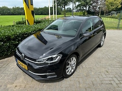 Volkswagen Golf - 1.5 TSI Highline DSG7 Led / ACC / Winterpakket