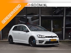 Volkswagen Golf - 2.0 TSI R 4Motion Pano Lane Dyn Leder Camera