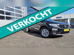 Volkswagen T-Roc - 1.0 TSI Style*Navigatie*Cruise a*Pdc v/a*Lm*Historie aanwezig