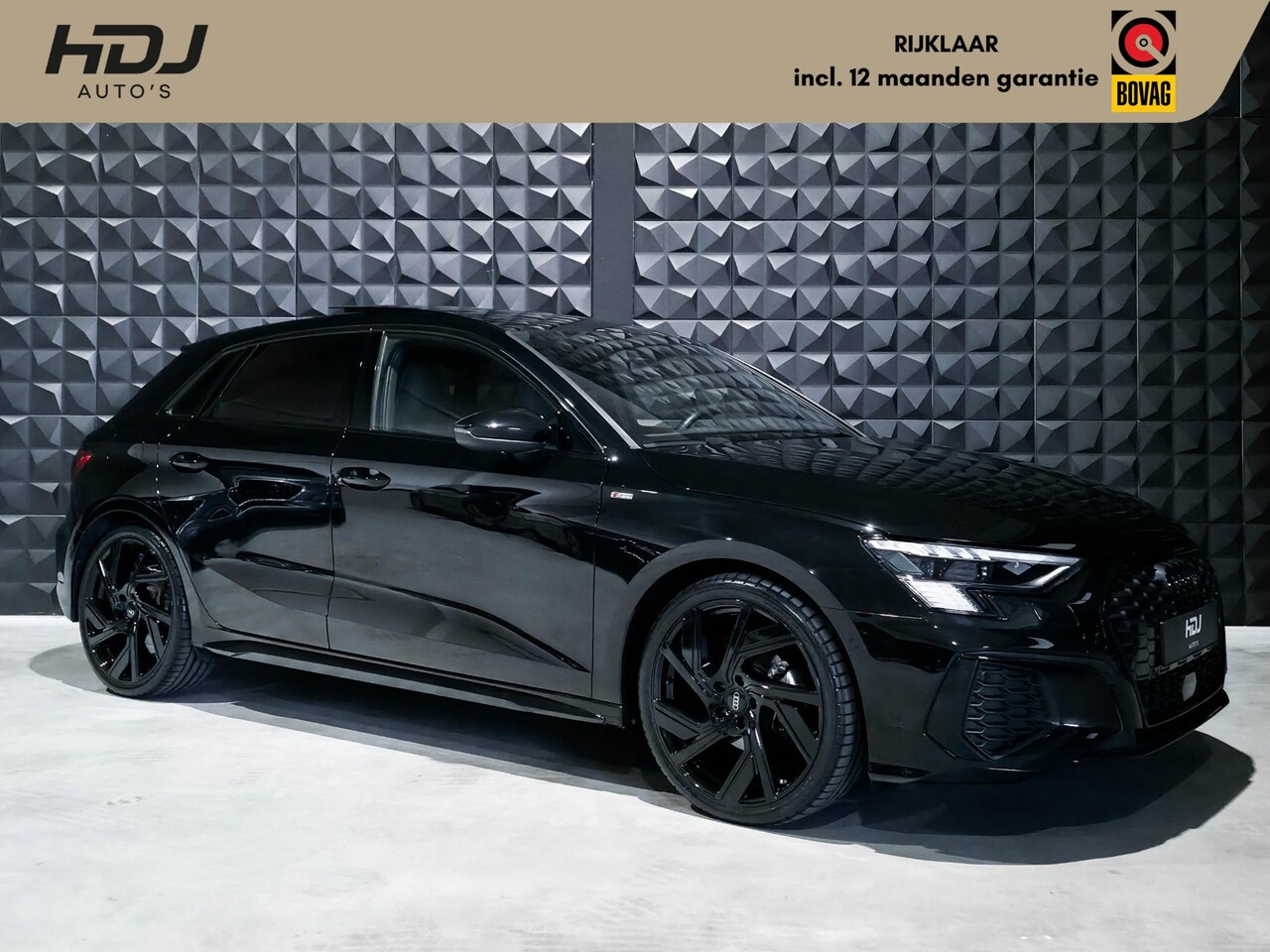 Audi A3 Sportback - 35 TFSI S edition | Pano | All-Black | 19" | ACC | MATRIX - AutoWereld.nl