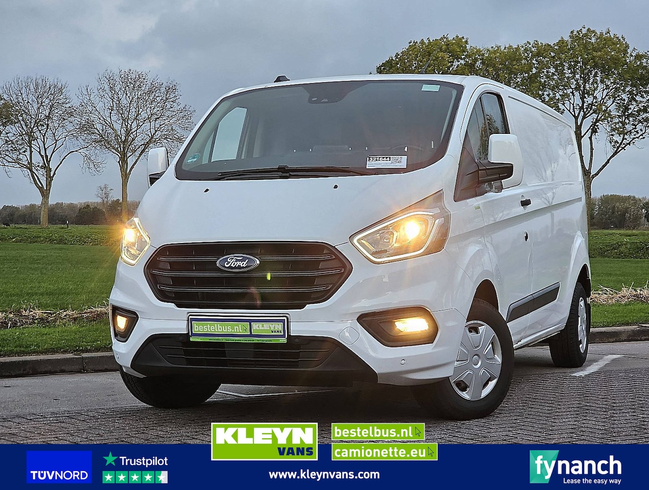 Ford Transit Custom - 2.0 L2H1 Navi Euro6 - AutoWereld.nl