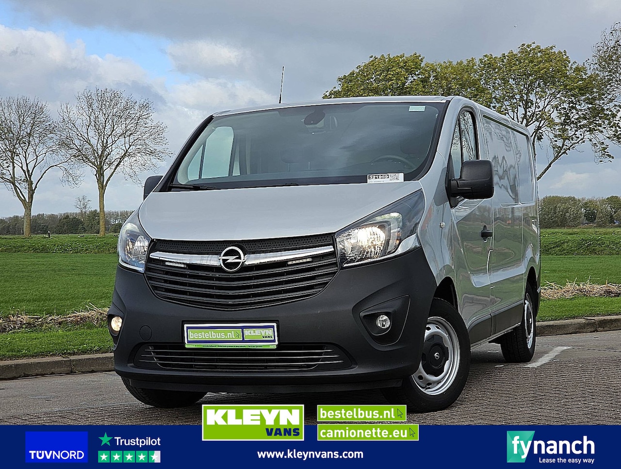 Opel Vivaro - 1.6 L1H1 Navi Euro6 AC! - AutoWereld.nl
