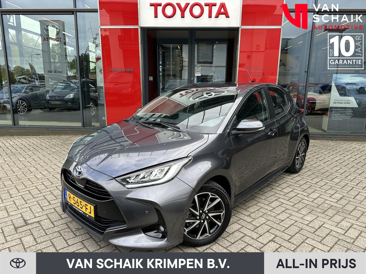 Toyota Yaris - 1.5 Hybrid Dynamic NL-auto Parkeersensoren V+A Camera - AutoWereld.nl