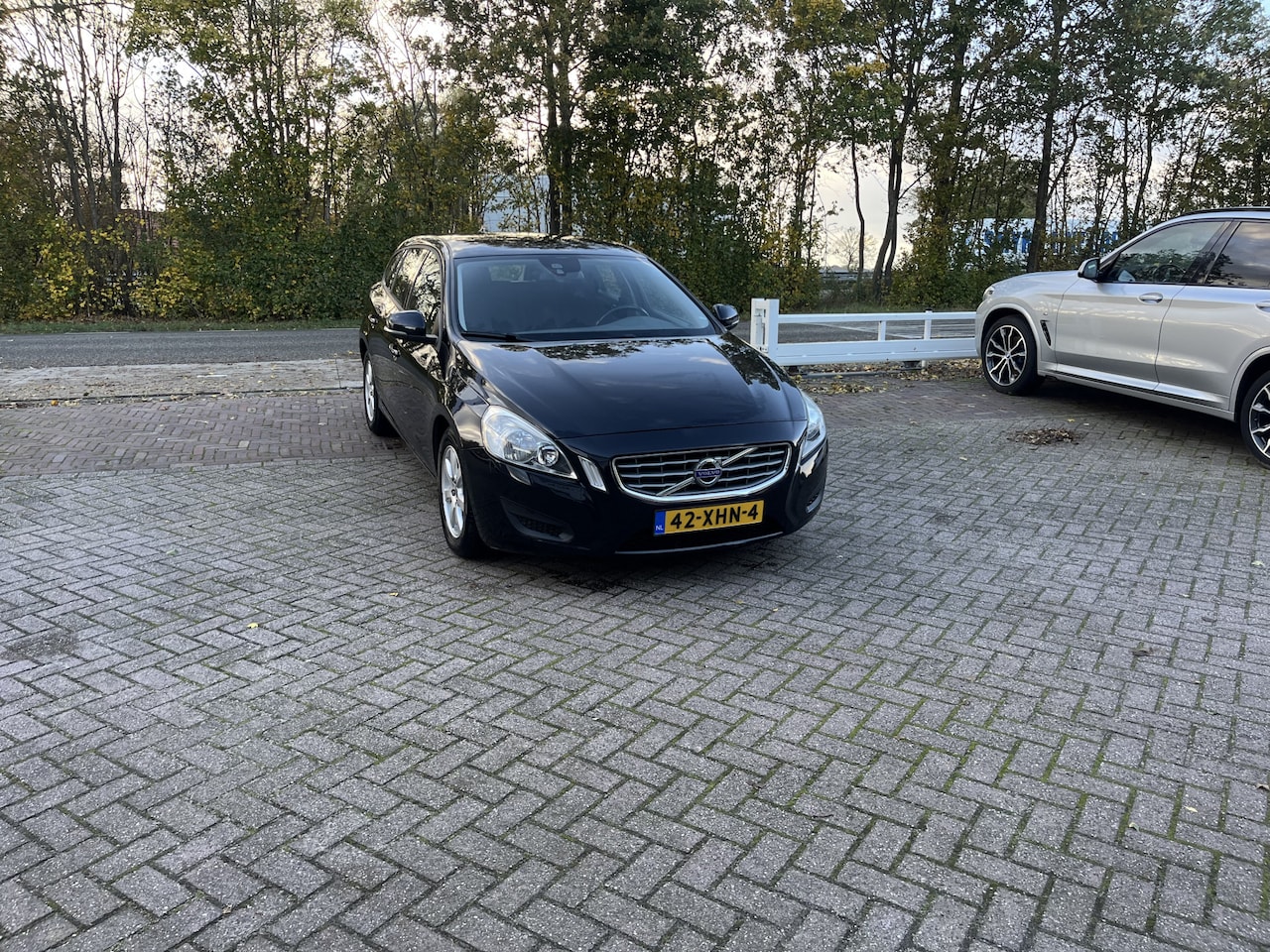 Volvo V60 - 1.6 T3 CRUISE AIRCO PDC - AutoWereld.nl