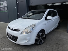 Hyundai i20 - 1.2i ZUINIGE leuke stadsauto
