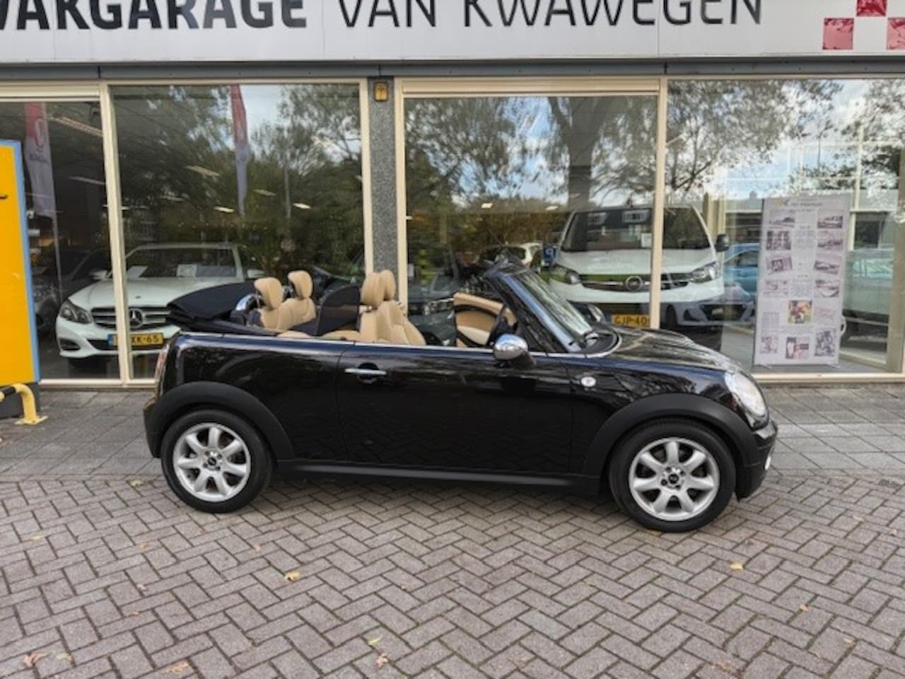 MINI Cabrio - 1.6 Cooper Mini 1.6 COOPER - AutoWereld.nl
