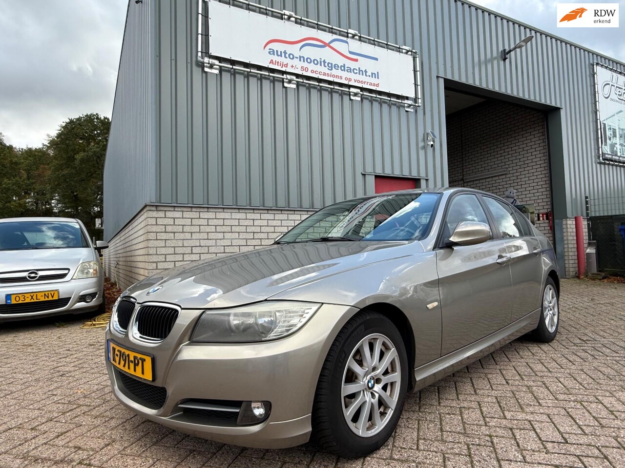 BMW 3-serie - 318i Luxury Line 318i Luxury Line - AutoWereld.nl