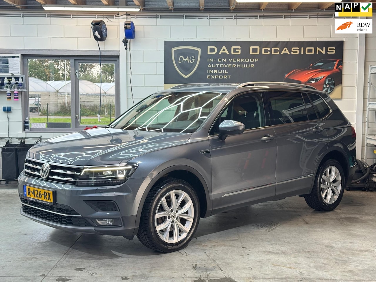 Volkswagen Tiguan Allspace - 1.5 TSI Highline Business R AUTO|PDC|TREKHAAK|NAVI - AutoWereld.nl
