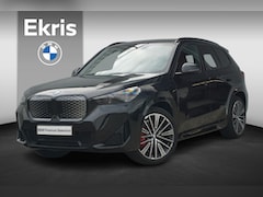 BMW iX1 - eDrive20 M Sportpakket Pro 19'' / Panoramadak / Harman Kardon / Stuurwielrand verwarmd / H