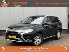 Mitsubishi Outlander - 2.4 PHEV Pure, LED, Trekhaak, Navigatie, Stoelverwarming,