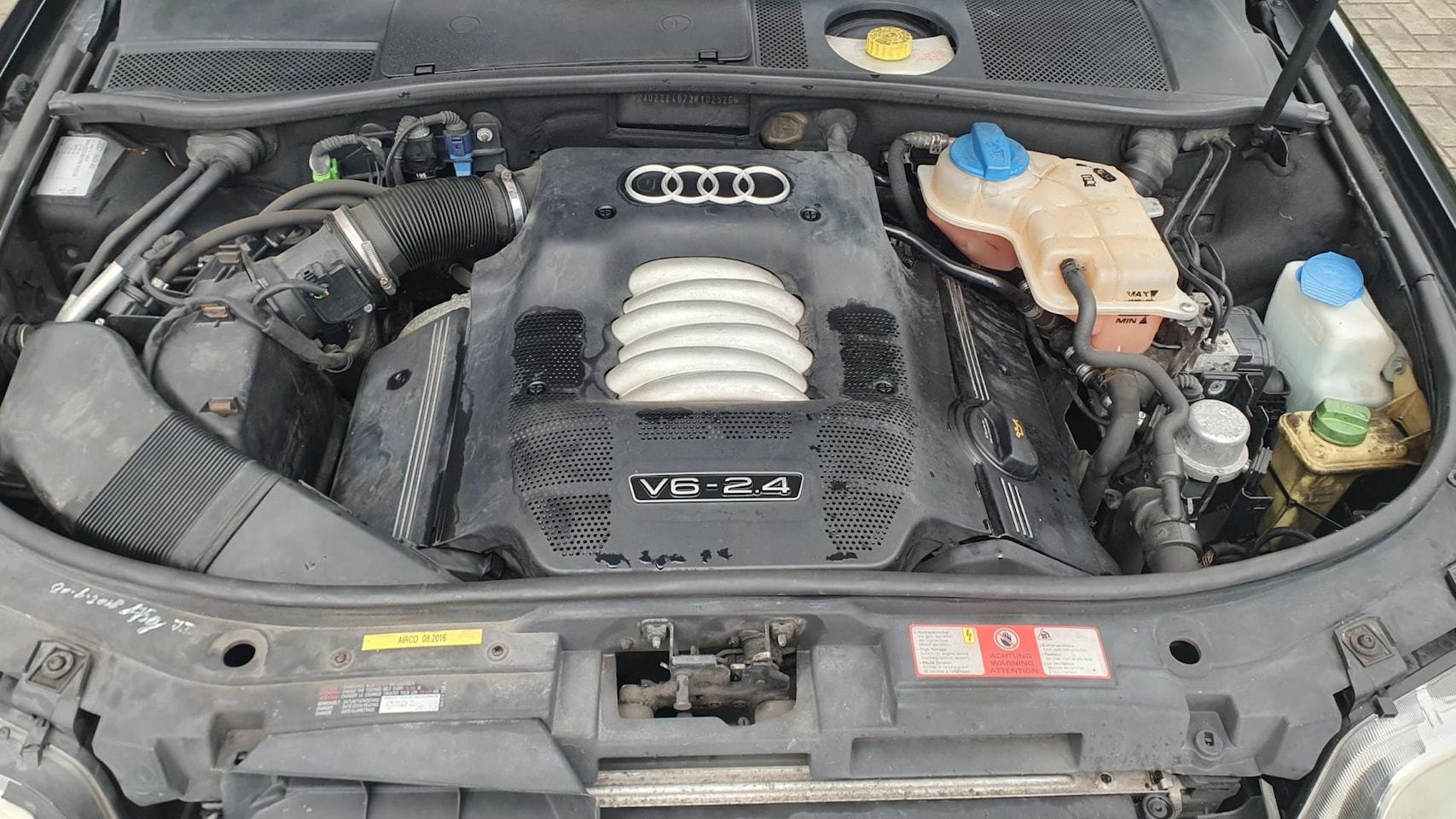 Audi A6 Avant - 2.4 MT Automaat *LEES TEKST*