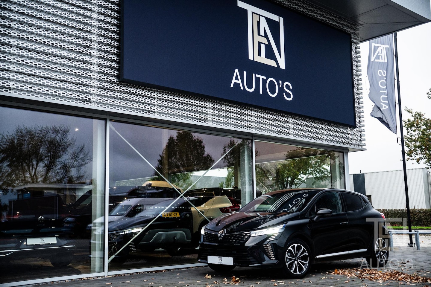 Renault Clio - 1.6 E-Tech Full Hybrid 145 techno | Camera | CarPlay | Keyless | Stoel- & Stuurwielverwarm - AutoWereld.nl