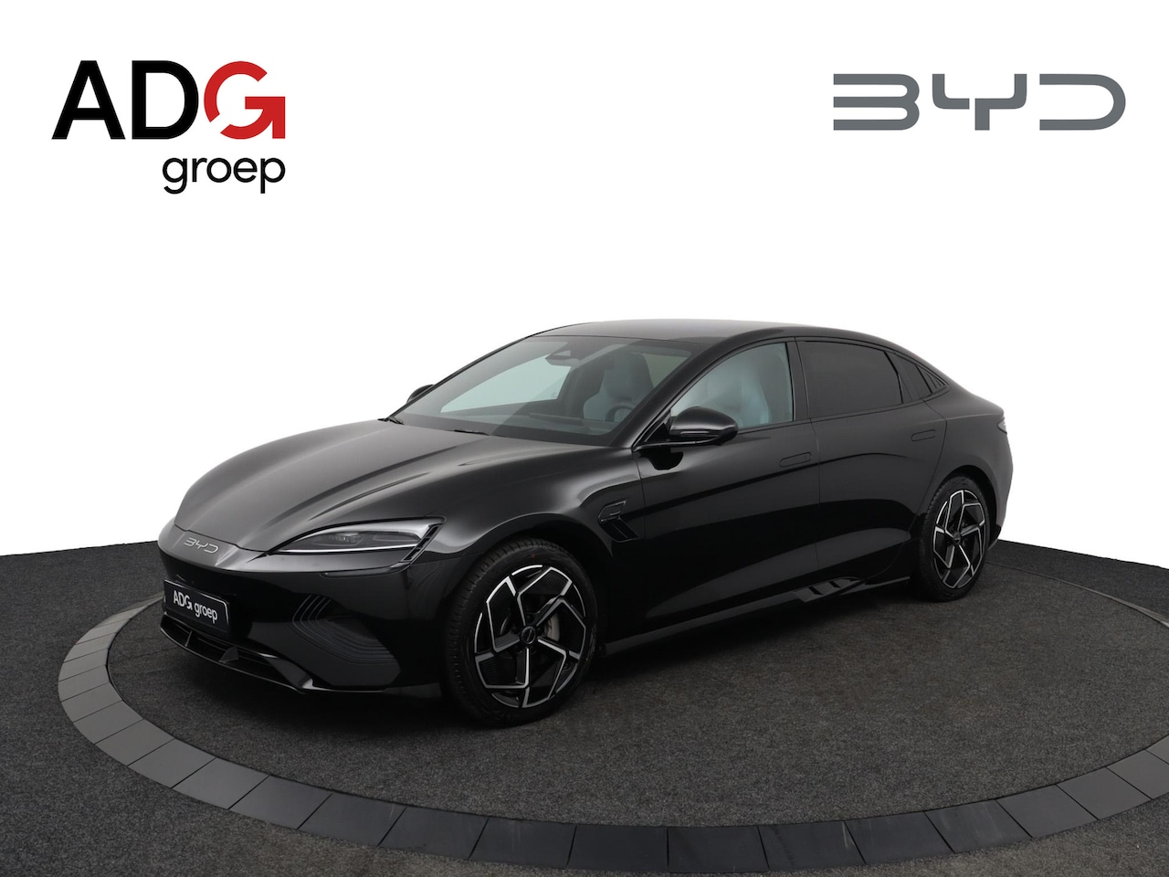 BYD Seal - Excellence AWD 82.5 kWh AWD | 520 WLTP | 360° camera | Panoramadak - AutoWereld.nl