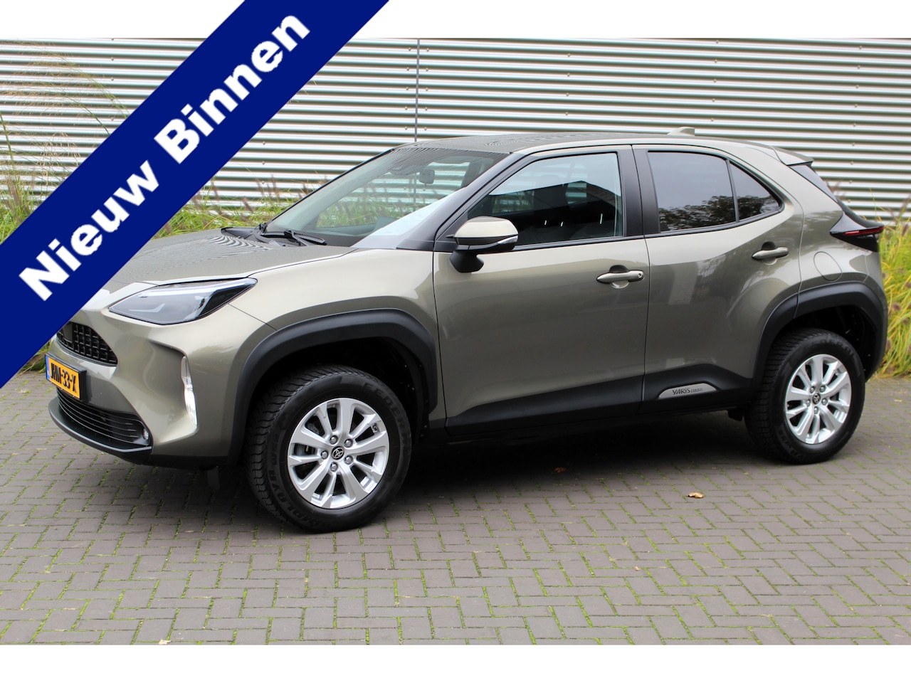Toyota Yaris Cross - 1.5 Hybrid Dynamic Limited 4wd I CAR PLAY I ADP.CRUISE I CAMERA I - AutoWereld.nl