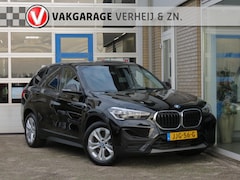 BMW X1 - XDrive25e Executive Car-Play|Navi|Cruise|PDC|Clima|Stoel verw.|Privacy Glas