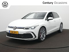 Volkswagen Golf - 1.4 eHybrid GTE 245PK / 18 Inch / Stoelverwarming / Navi
