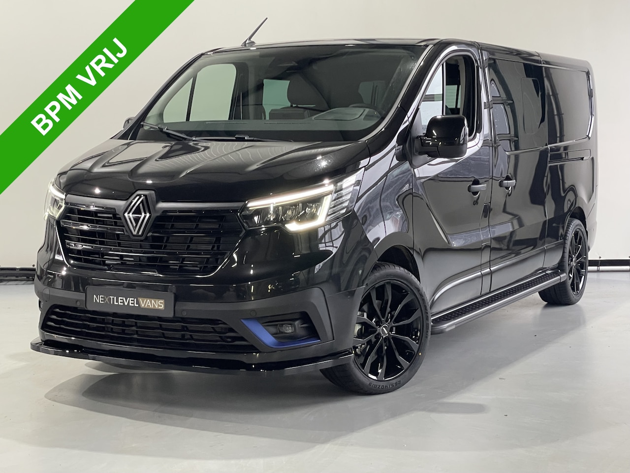 Renault Trafic - 2.0 Blue dCi EDC 170 PK T29 L2H1 Extra DC Navi / Camera - AutoWereld.nl