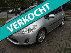 Toyota Auris - 1.8 Full Hybrid Aspiration//AUTOMAAT//100%DEALER ONDERHOUDEN