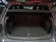 Volkswagen Golf - 2.0 TSI GTI TCR/ AKRA/ PANO/ DYNAUDIO / CAMERA