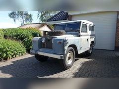 Land Rover 88 - Serie II Benzine